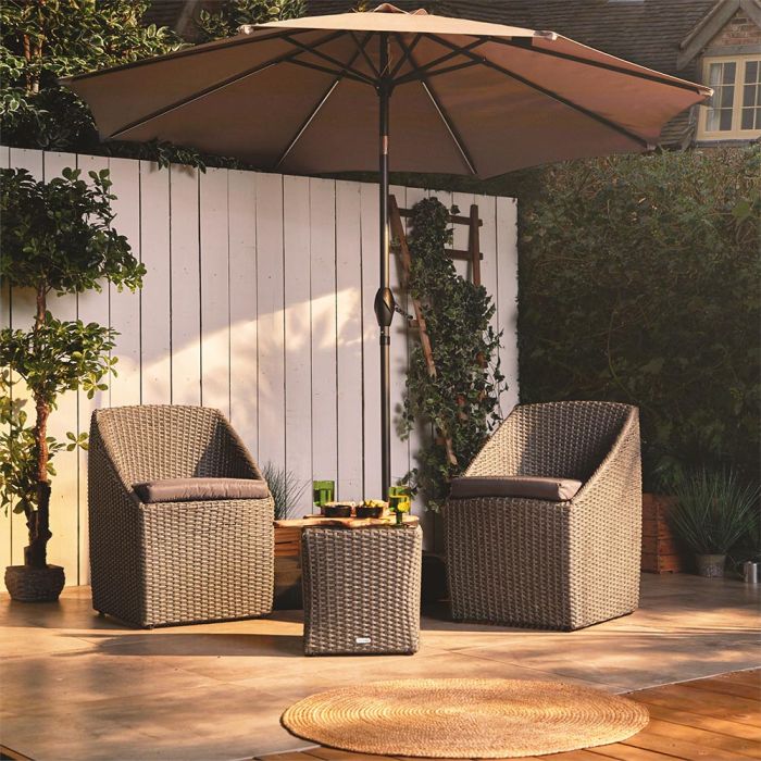 Sofa-Garnitur Lounge Farbe Grau VonHaus Gartenmöbel Set aus PolyRattan Bistro Set 2-Sitzer Sessel plus mit Glasplatte bedecktem Tisch für Garten und Terrasse