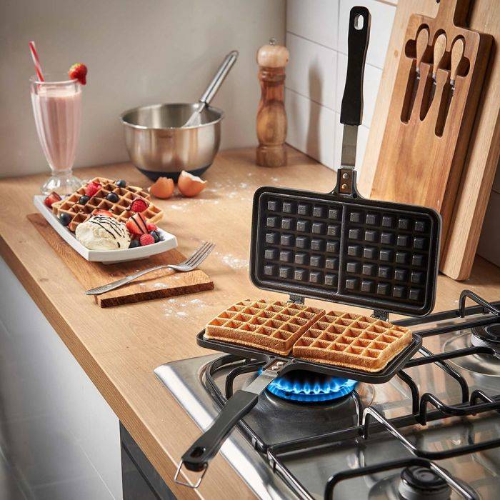 Stove Top Waffle Iron VonShef