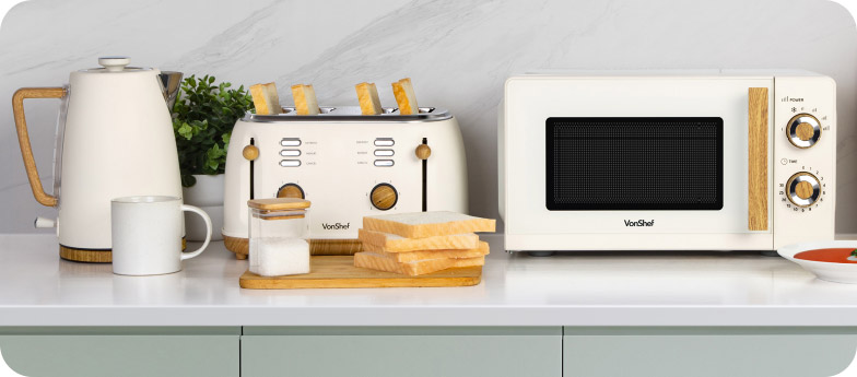 Vonshef Cream Kettle, Toaster & Microwave On Worktop