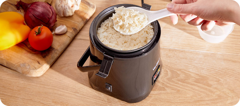 Vonshef Mini Rice Cooker - Cooked Rice